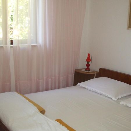 Apartments Marina Supetar Exterior photo
